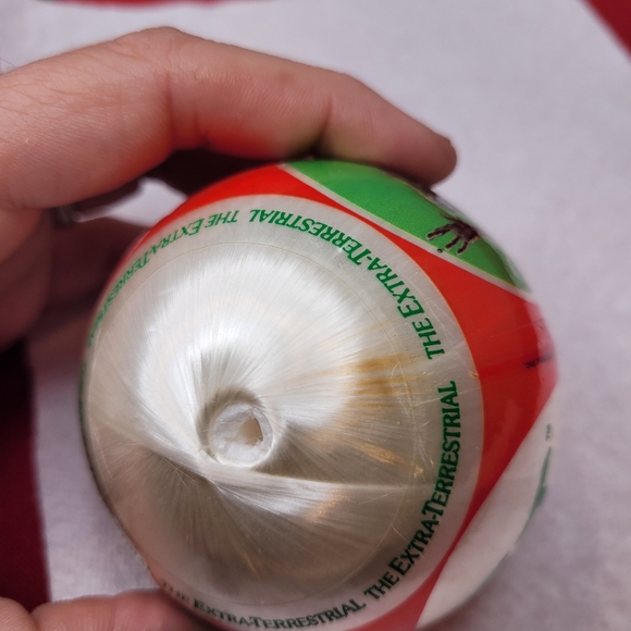 1982 ET The Extra Terrestrial Satin Wrapped Ball Ornament: Universal City Studio - Picture 7 of 8